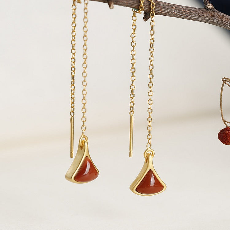 Charming Silver Earring for Any Occasion