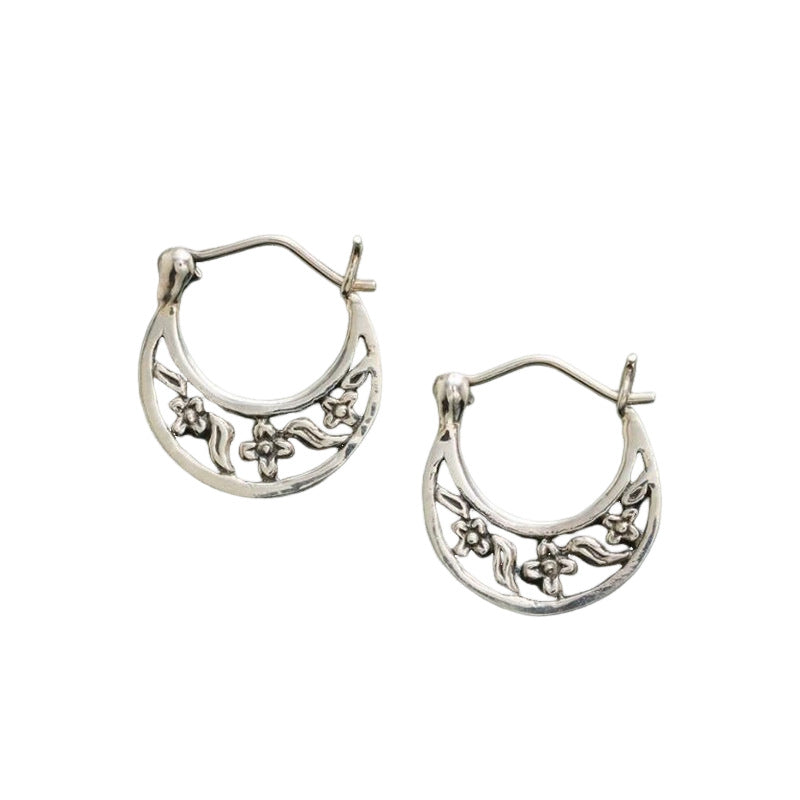 Classic Earring with Timeless Appeal