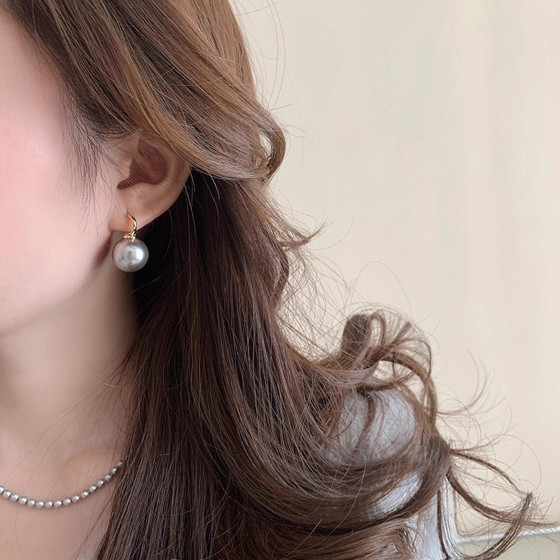 Elegant Pearl Earring for Every Occasion
