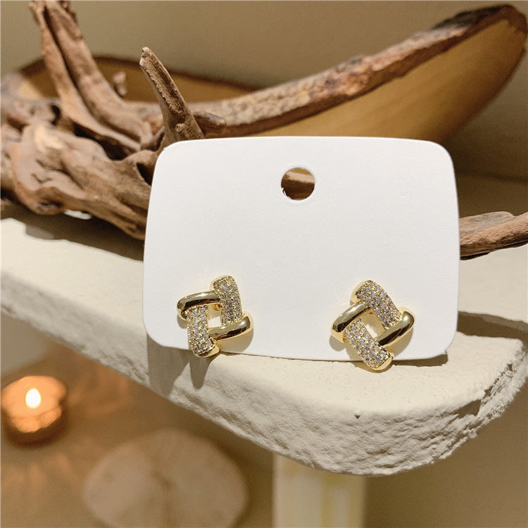Stunning Earring for Daily Wear