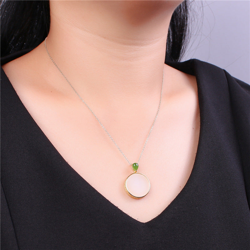 Romantic Silver Necklace for Special Moments