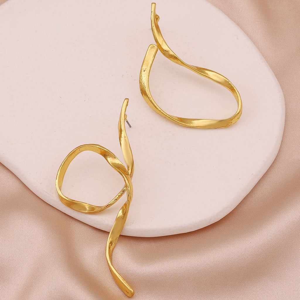 Classic Earring with Timeless Appeal