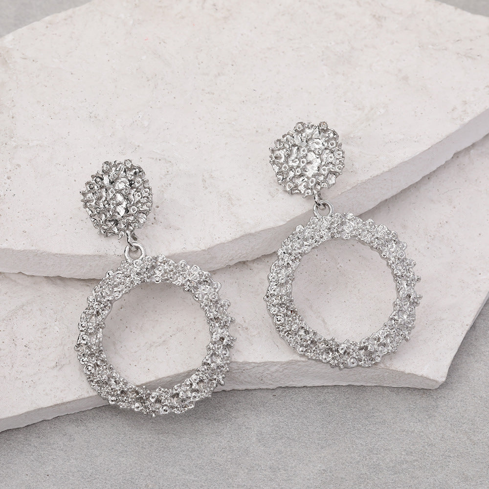 Romantic Gold Earring for Special Moments