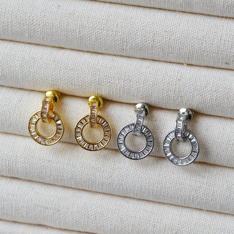 Stunning Gold Earring for Daily Wear