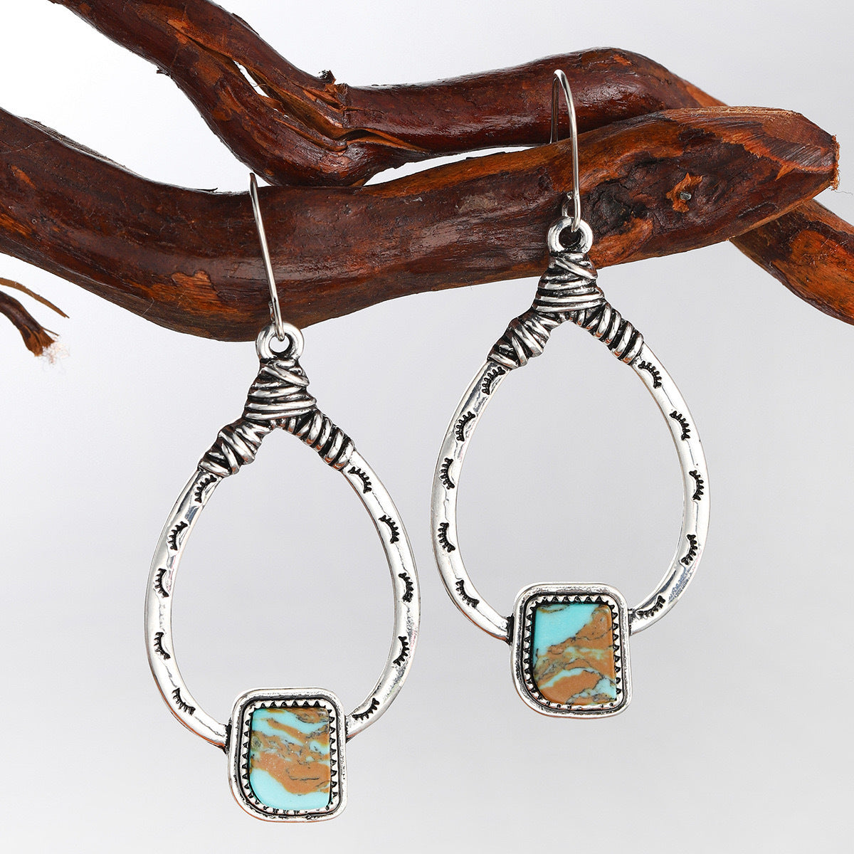 Stunning Earring for Daily Wear