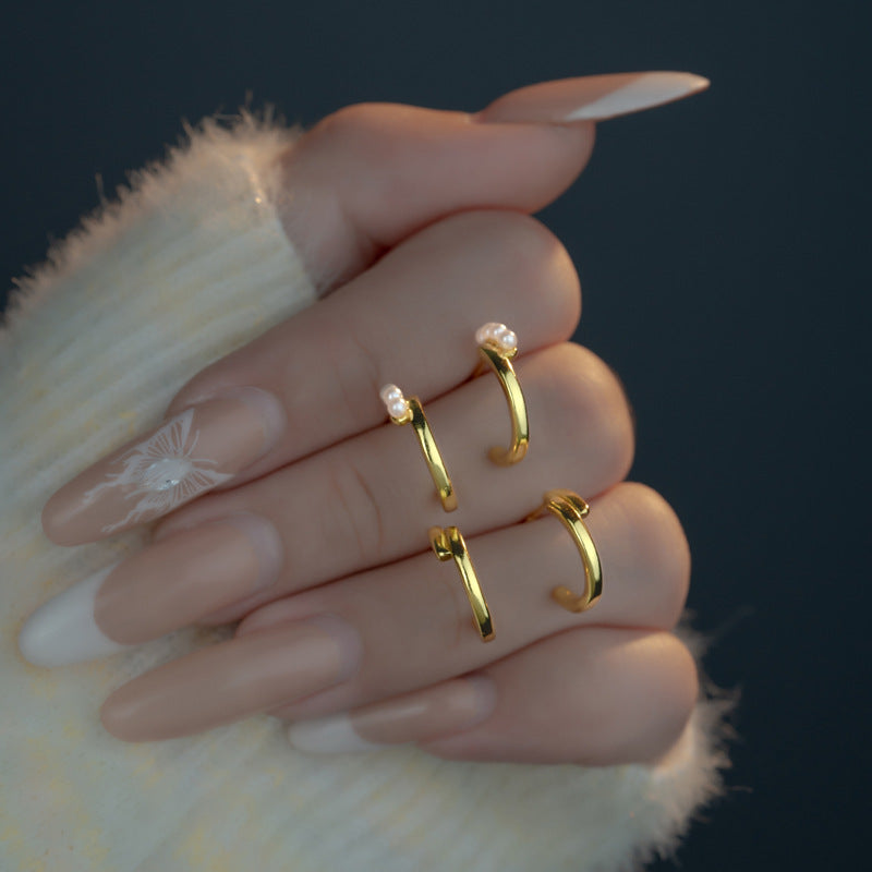 Classic Pearl Earring with Timeless Appeal