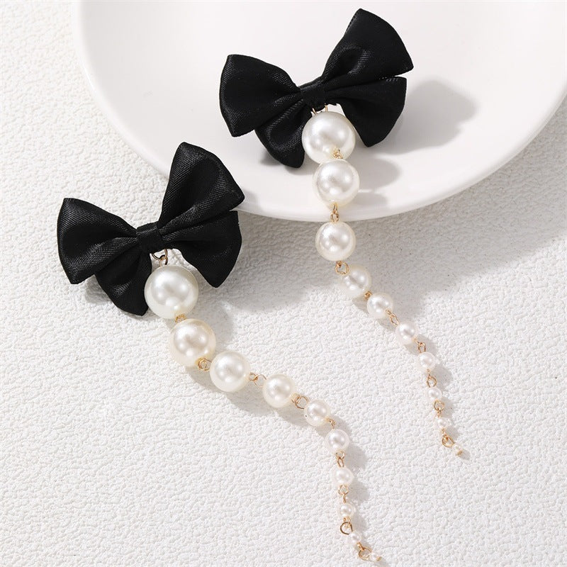 Classic Pearl Earring with Timeless Appeal