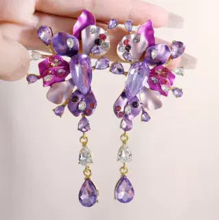 Charming Earring for Any Occasion