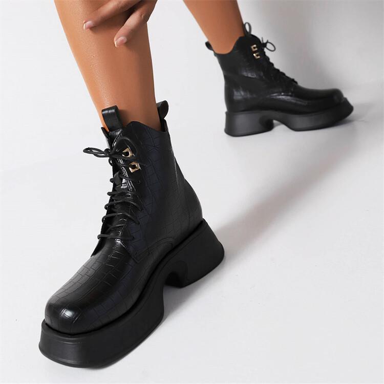 Graceful Orthopedic Boots for Modern Look