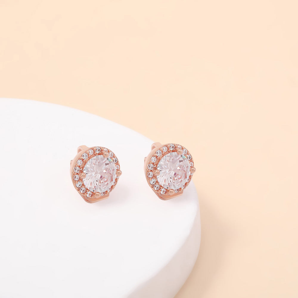 Elegant Gold Earring for Every Occasion