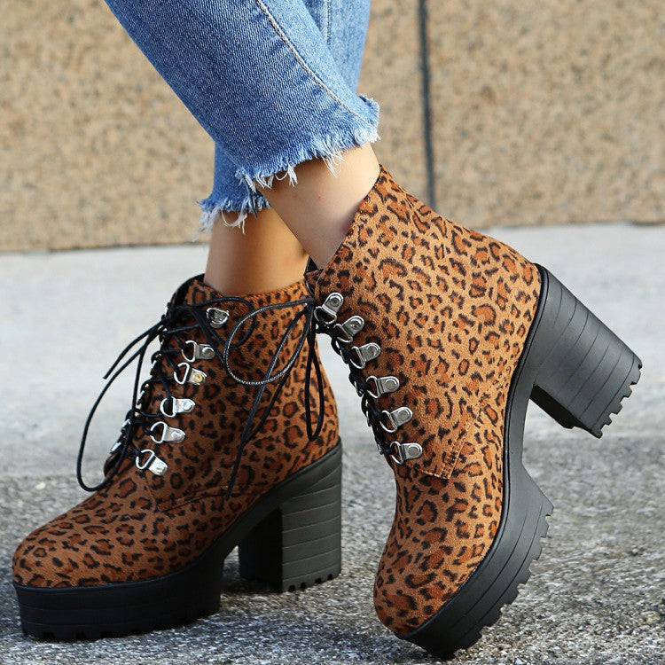 Chic Orthopedic Boots with Unique Design