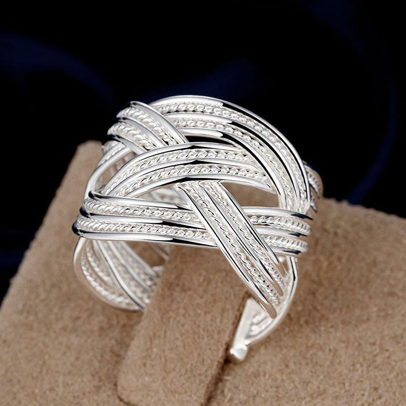 Classic Silver Ring with Timeless Appeal