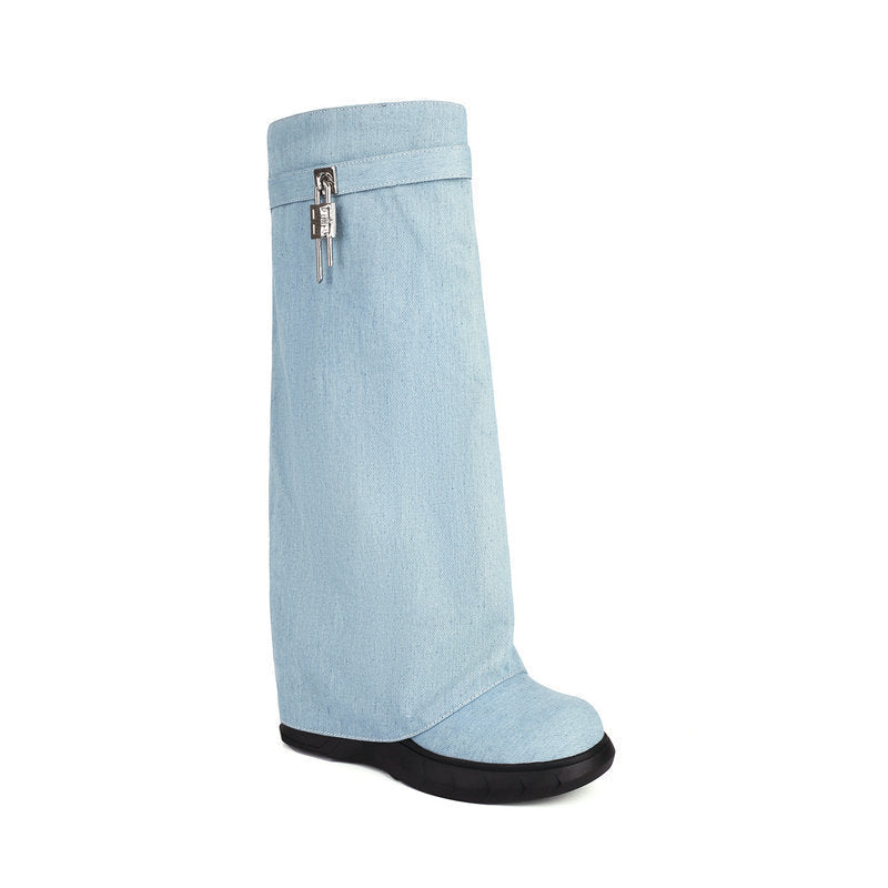 Graceful Orthopedic Boots for Modern Look
