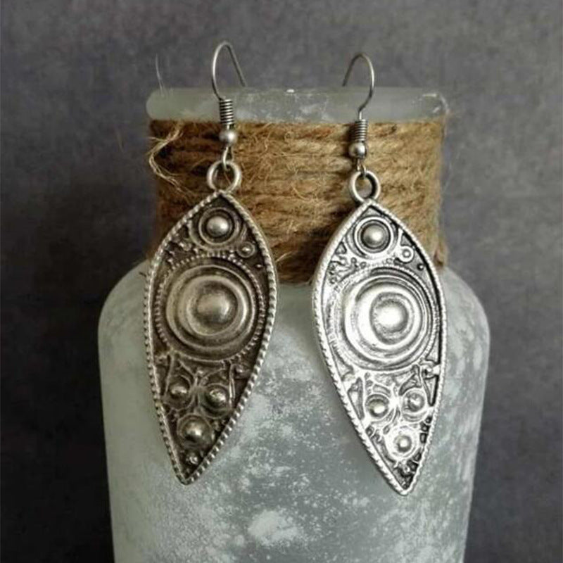 Elegant Silver Earring for Every Occasion