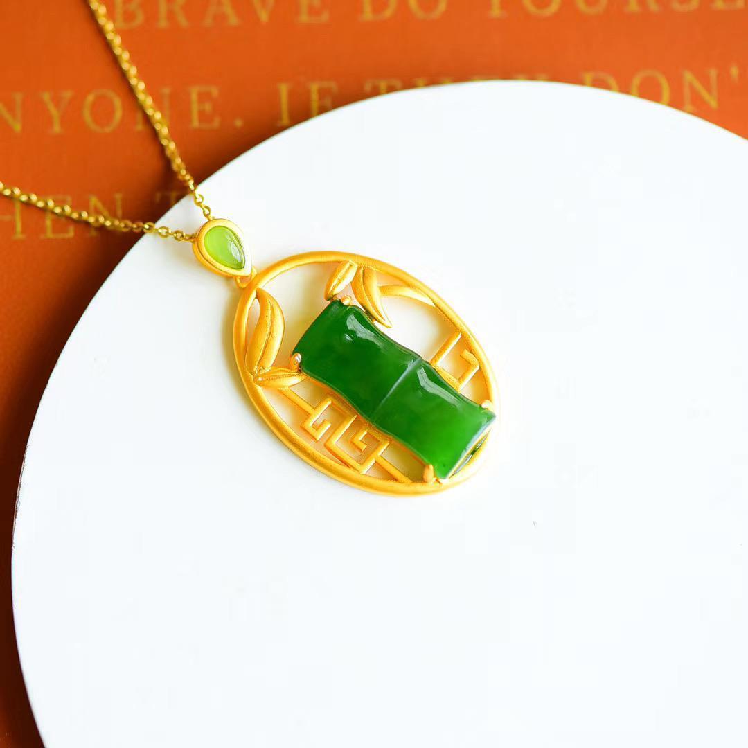 Romantic Gold Pendant for Special Moments