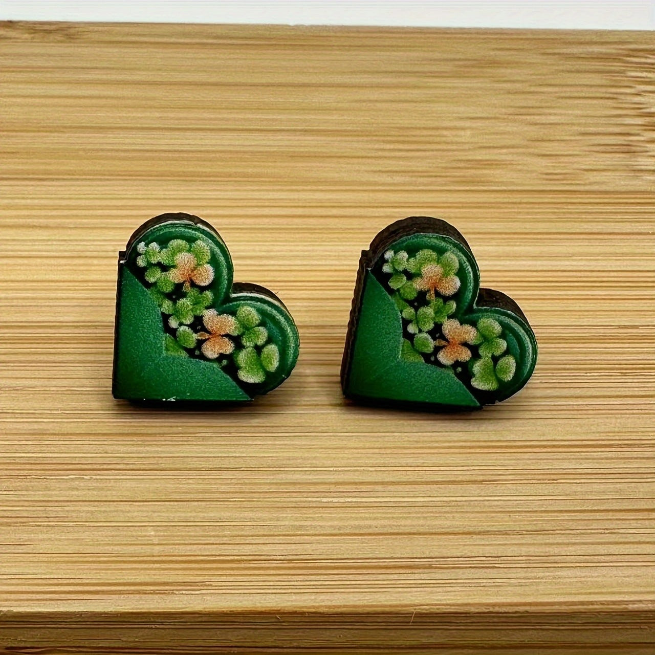 Charming Earring for Any Occasion