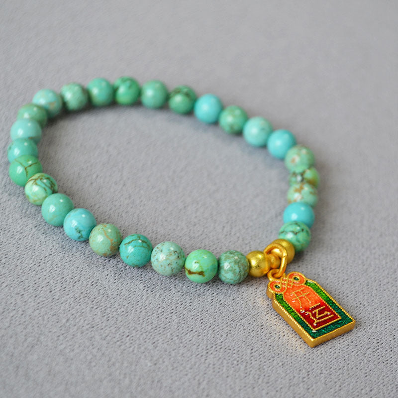 Charming Gold Bracelet for Any Occasion
