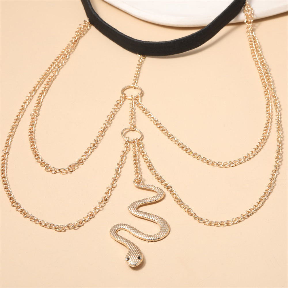 Stunning Gold Pendant for Daily Wear