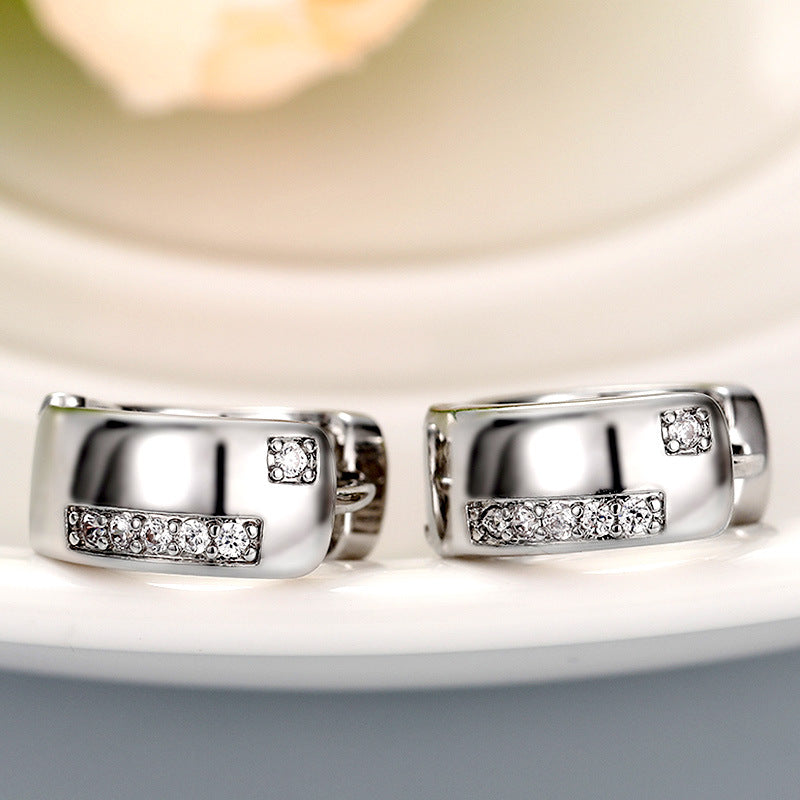 Classic Earring with Timeless Appeal