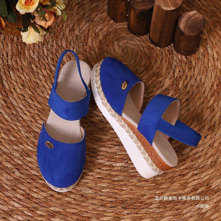 Chic Orthopedic Sandals with Unique Design