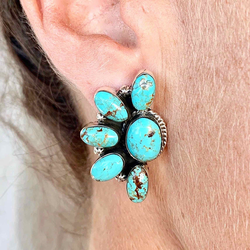 Classic Earring with Timeless Appeal