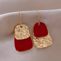 Romantic Gold Earring for Special Moments