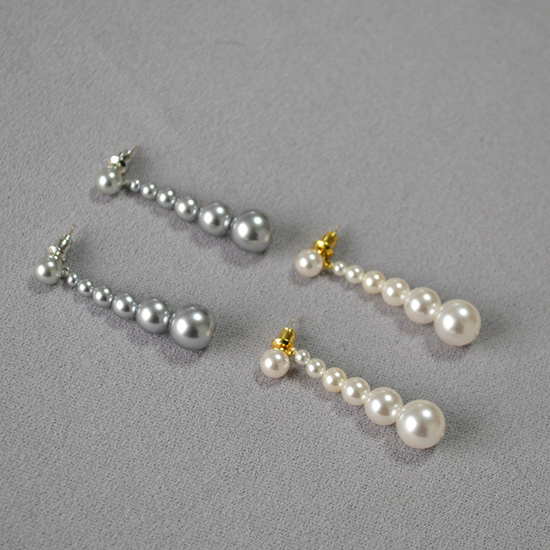 Charming Silver Earring for Any Occasion