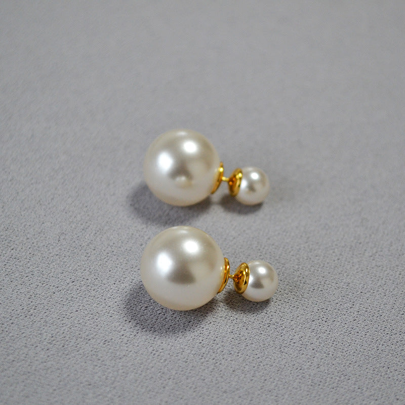 Beautiful Silver Earring with Unique Style