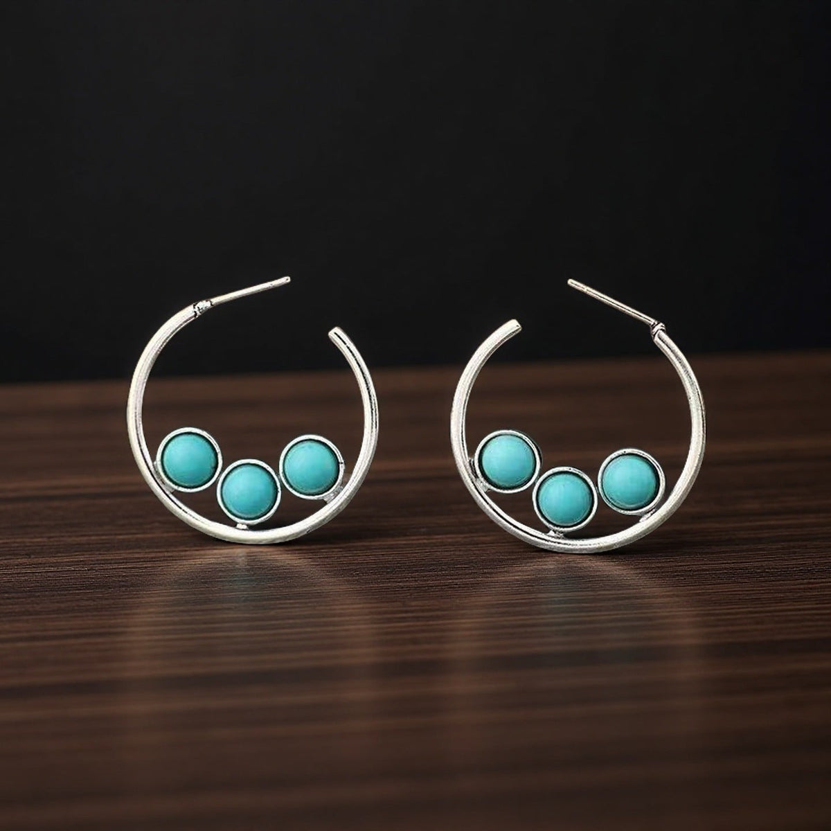 Classic Earring with Timeless Appeal