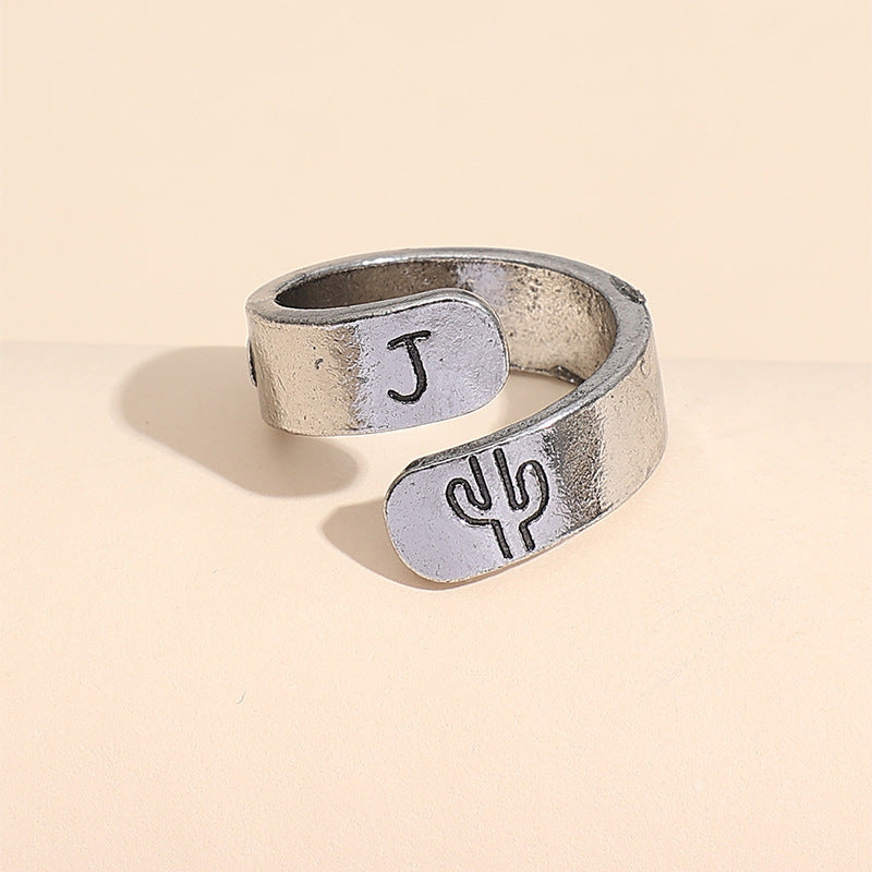 Classic Silver Ring with Timeless Appeal