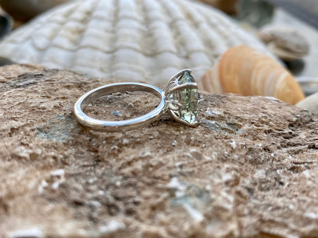Stunning Ring for Daily Wear