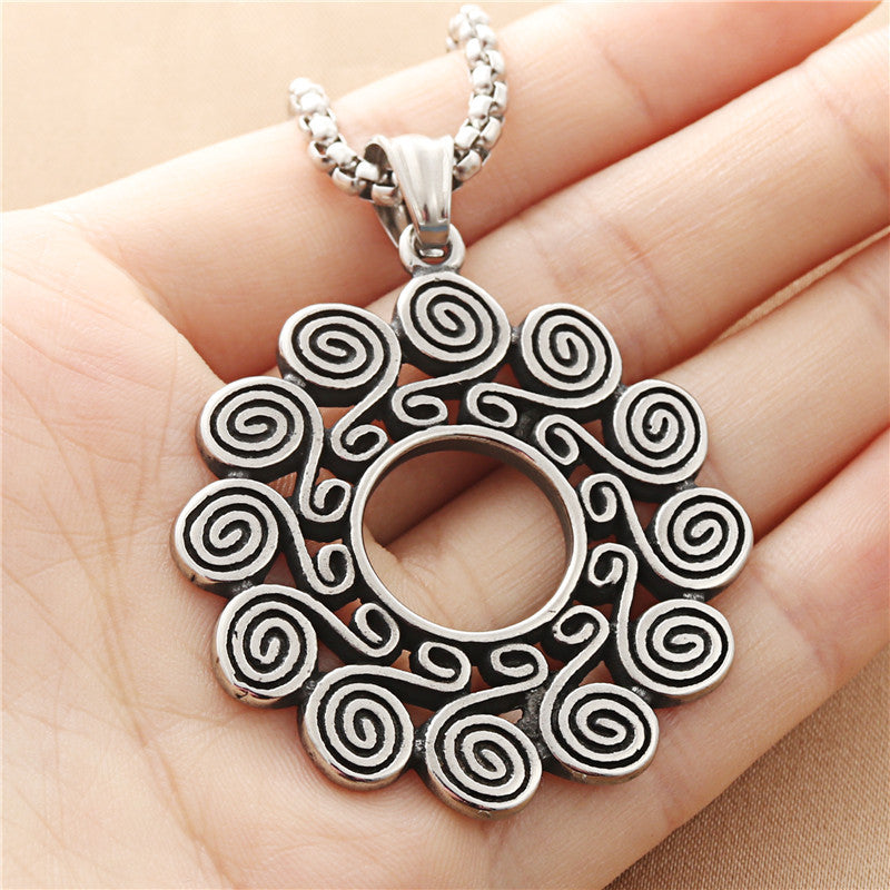 Charming Pendant for Any Occasion