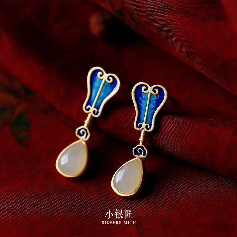 Elegant Gold Earring for Every Occasion