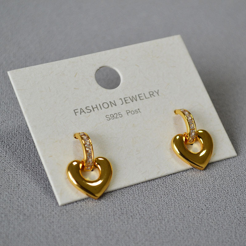 Romantic Gold Earring for Special Moments