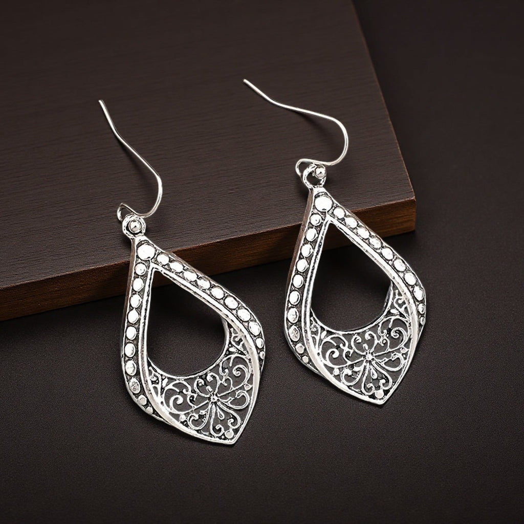 Classic Earring with Timeless Appeal