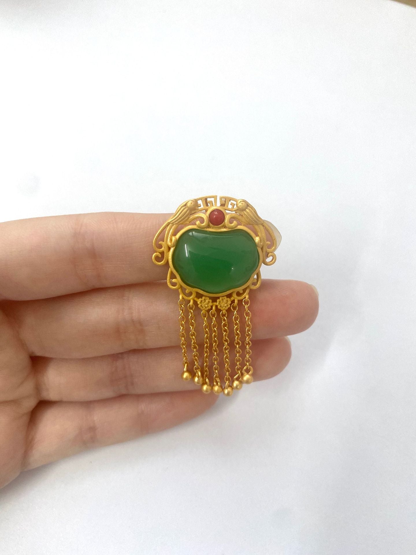 Classic Gold Necklace with Timeless Appeal