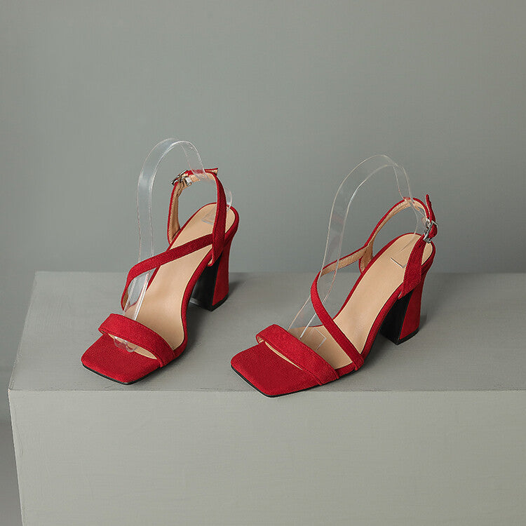 Graceful Orthopedic Sandals for Modern Look