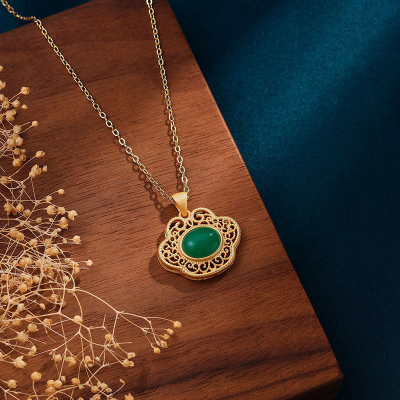 Classic Gold Necklace with Timeless Appeal