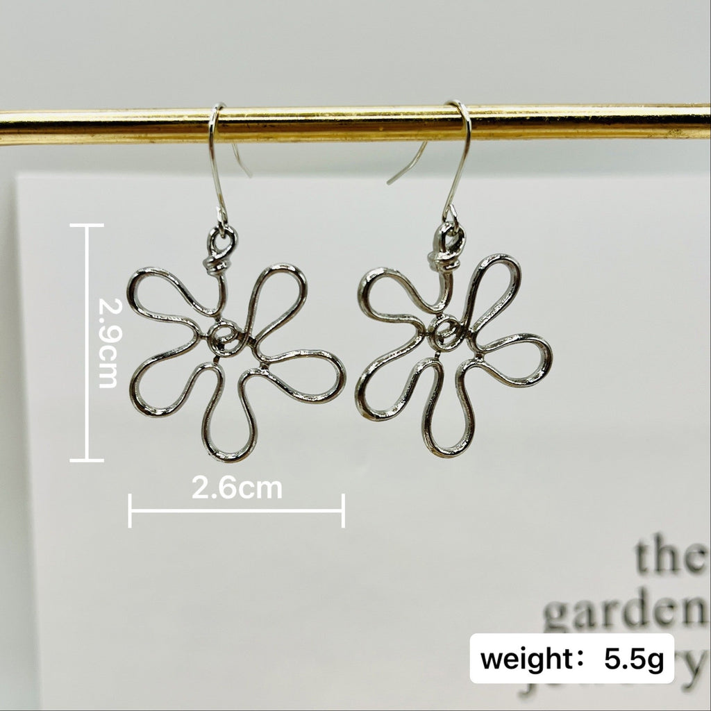 Charming Earring for Any Occasion
