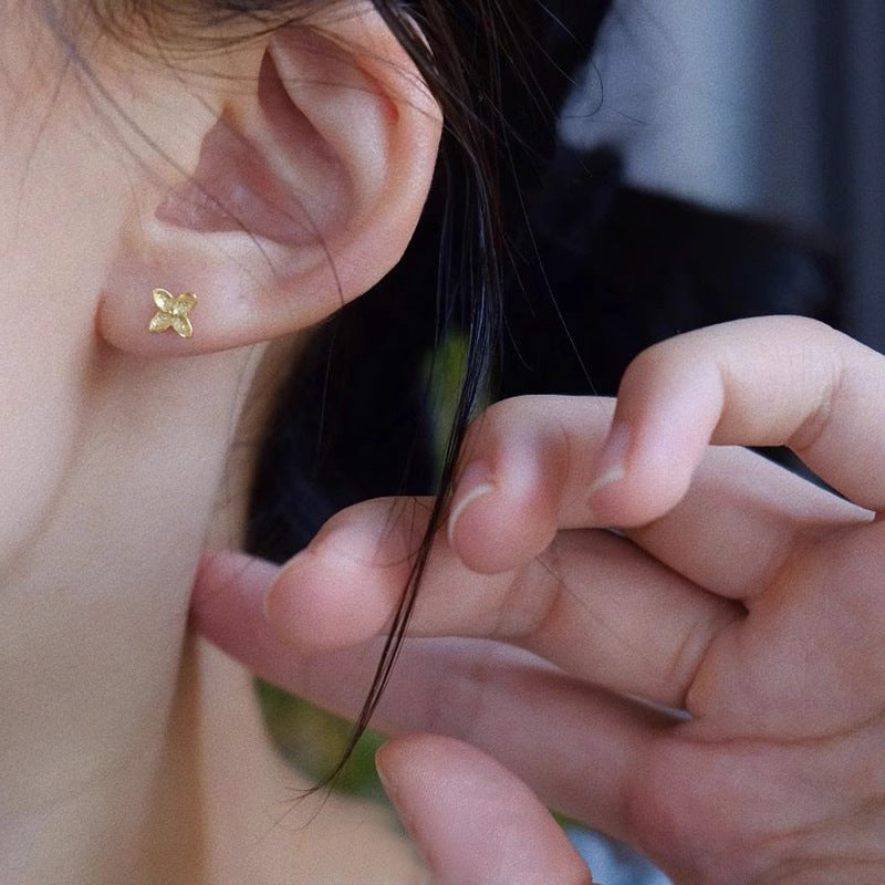 Romantic Earring for Special Moments