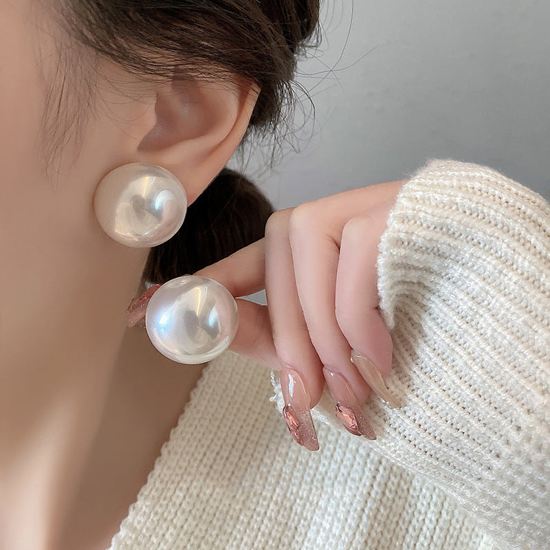 Delicate Artisan Pearl Earring