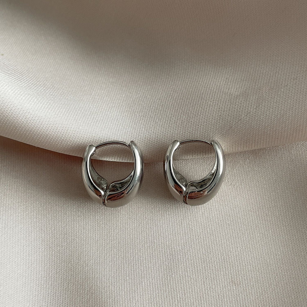 Classic Earring with Timeless Appeal
