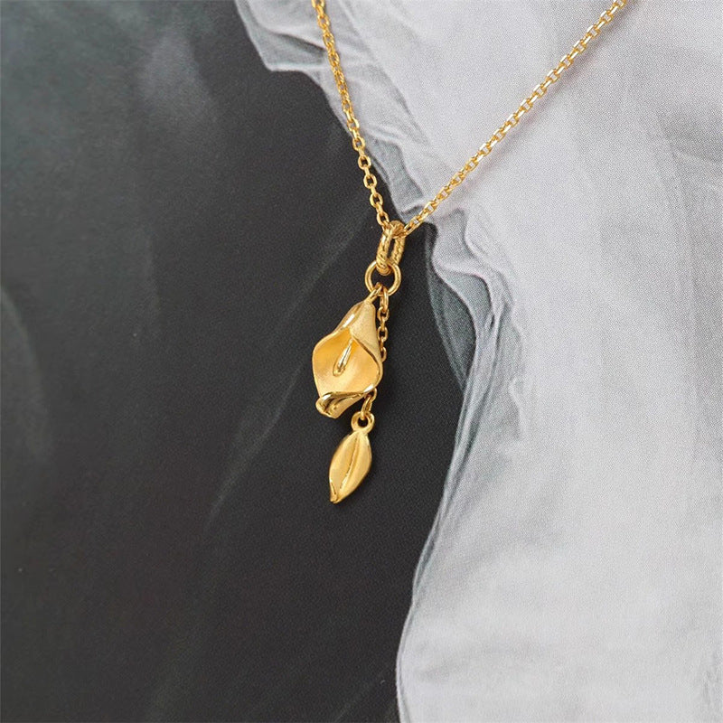 Stunning Gold Necklace for Daily Wear