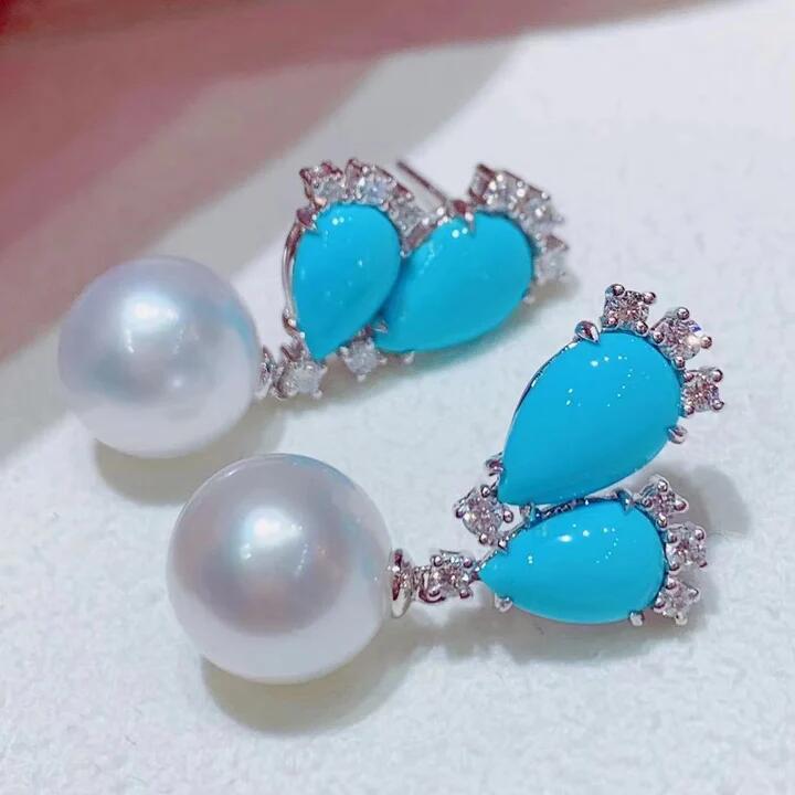Classic Pearl Earring with Timeless Appeal