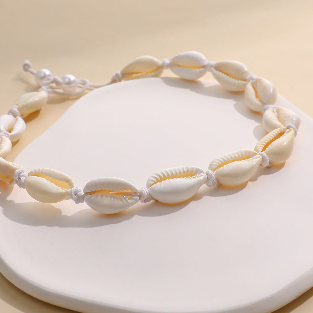 Classic Pearl Necklace with Timeless Appeal