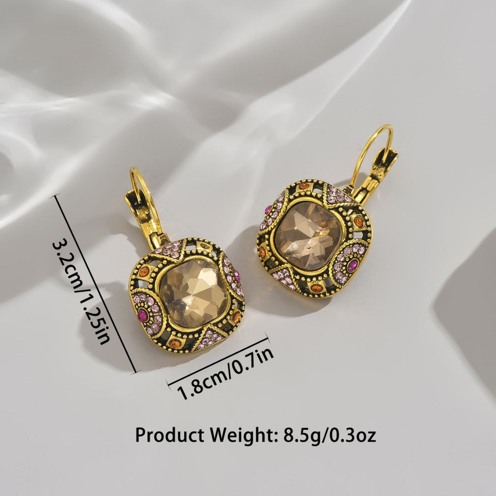 Charming Earring for Any Occasion
