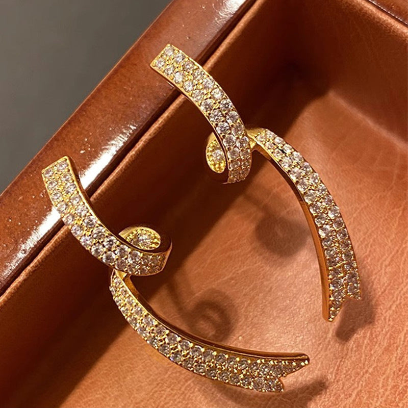 Vintage Handmade Gold Earring