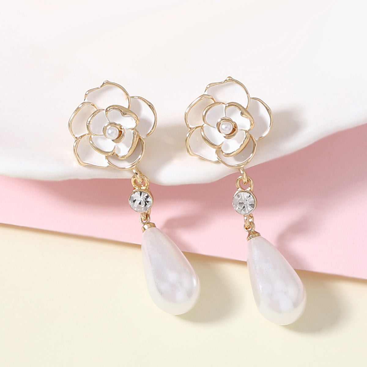 Elegant Pearl Earring for Every Occasion