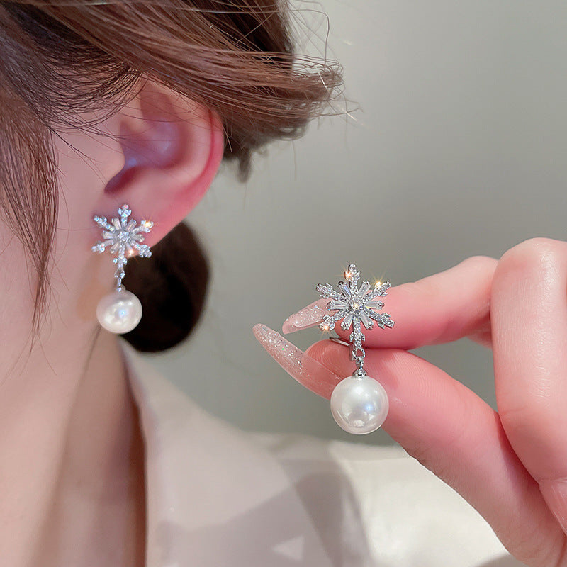 Stunning Pearl Earring for Daily Wear