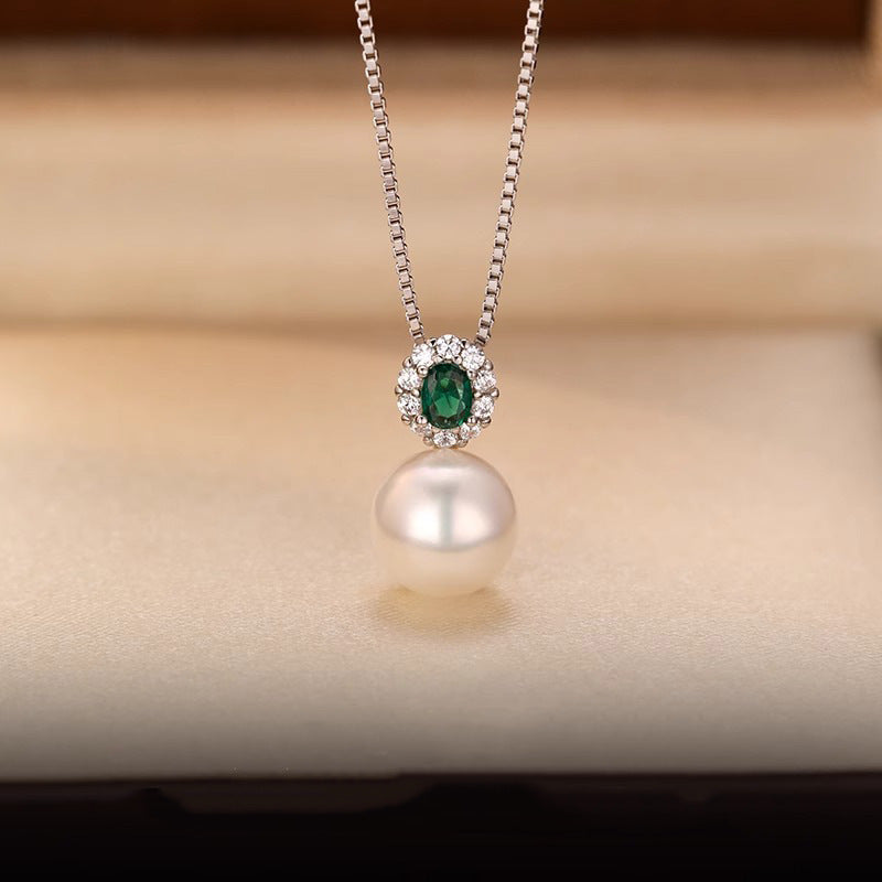 Romantic Pearl Necklace for Special Moments